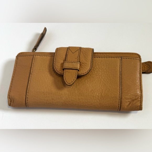 Fossil Handbags - Fossil Wallet Leather Women Tate Clutch Light Tan